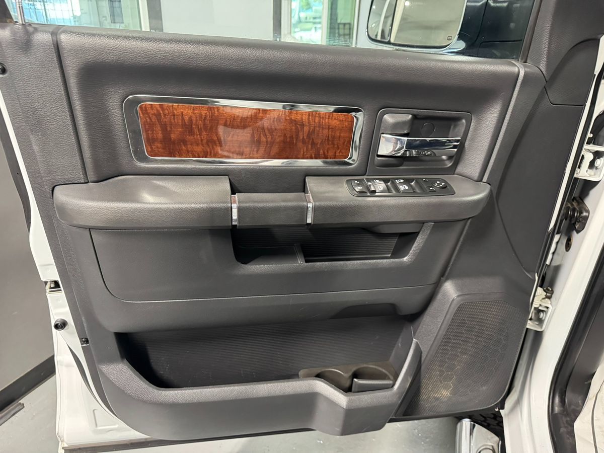 2012 Ram 2500 Laramie photo 12