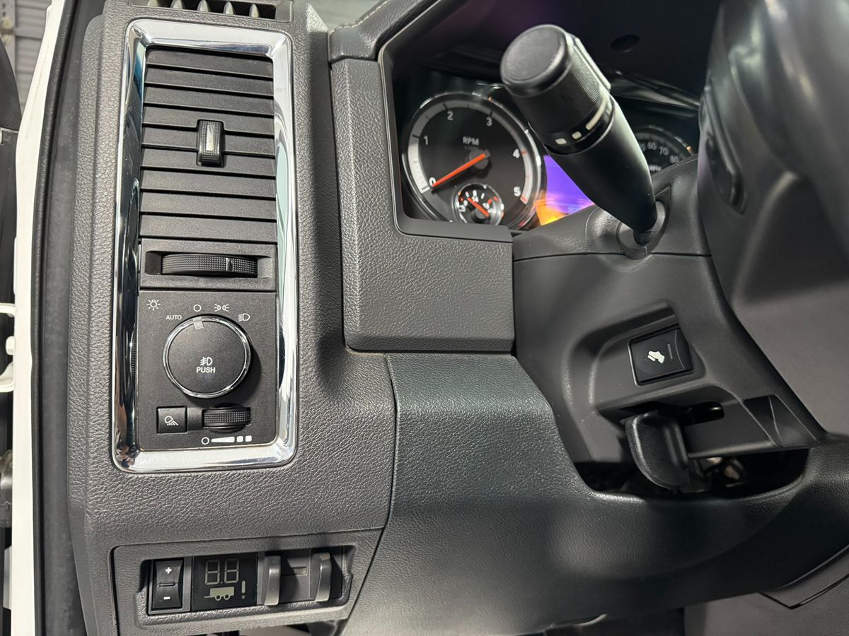 2012 Ram 2500 Laramie photo 15