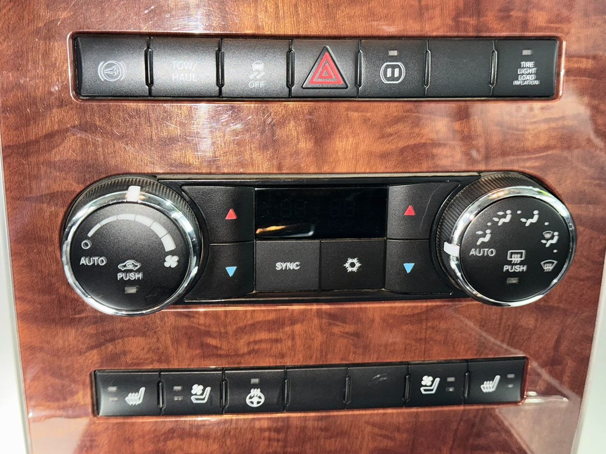 2012 Ram 2500 Laramie photo 18