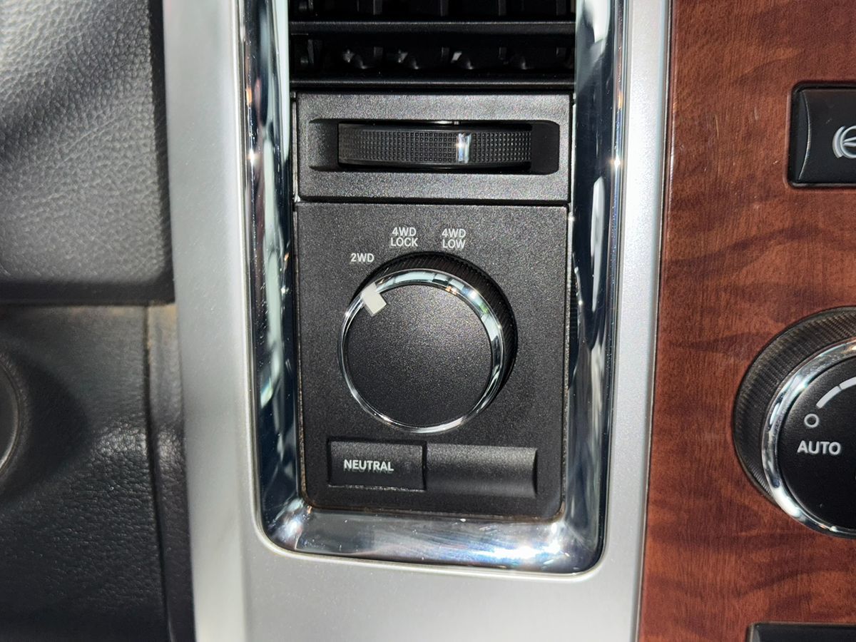 2012 Ram 2500 Laramie photo 19