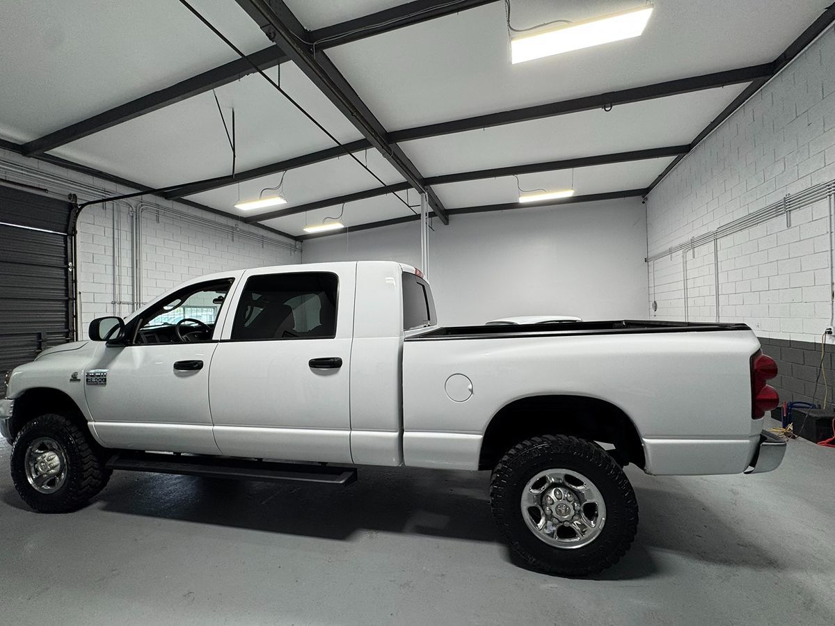 2007 Dodge Ram SLT photo 7