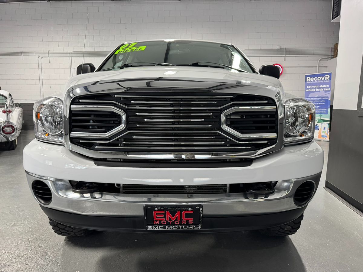 2007 Dodge Ram SLT photo 9