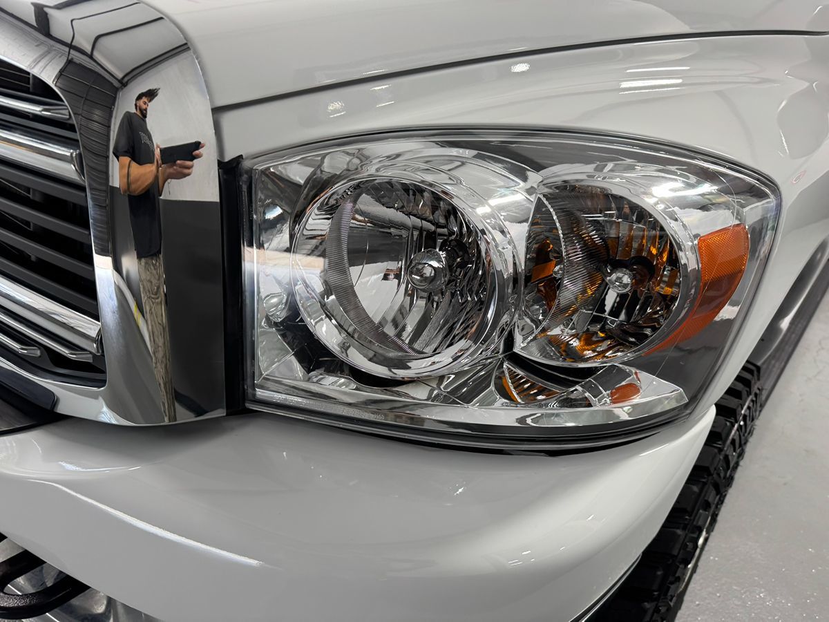 2007 Dodge Ram SLT photo 10