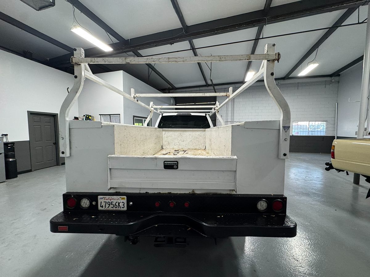 2018 Ford F-350 XLT photo 6