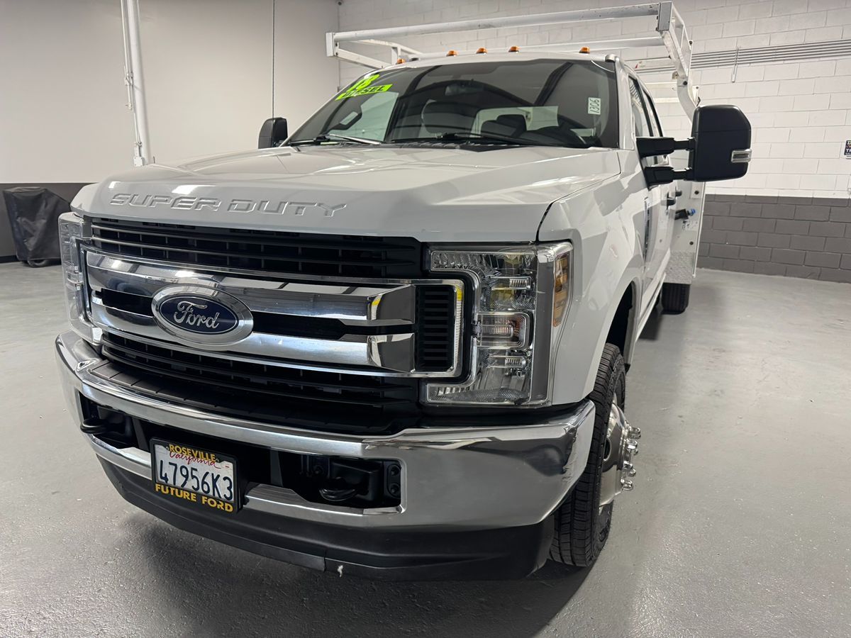 2018 Ford F-350 XLT photo 9