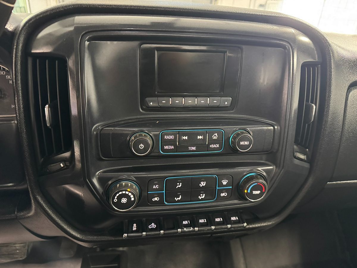 2015 Chevrolet Silverado 2500HD Work Truck photo 10