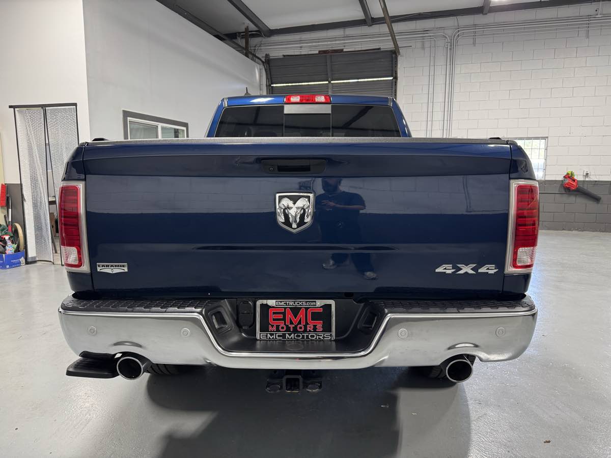 2019 Ram 1500 Classic Laramie photo 4