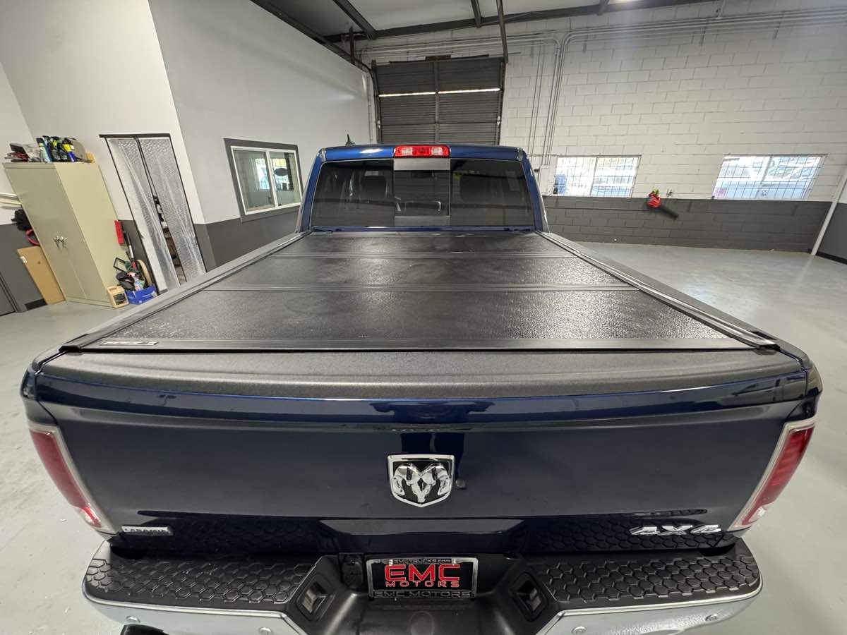 2019 Ram 1500 Classic Laramie photo 5