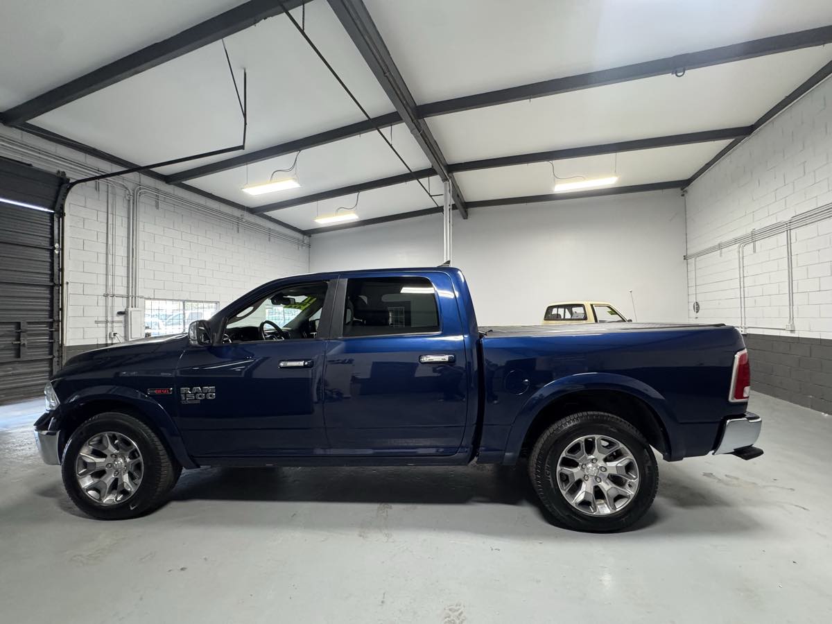2019 Ram 1500 Classic Laramie photo 7