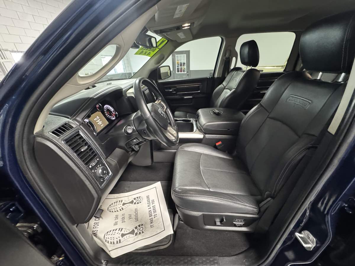 2019 Ram 1500 Classic Laramie photo 11