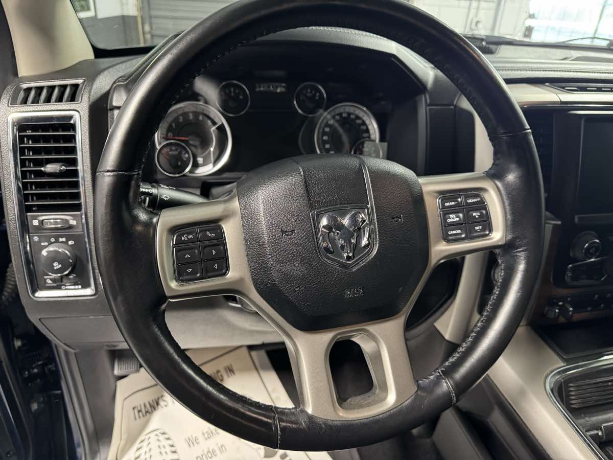 2019 Ram 1500 Classic Laramie photo 14