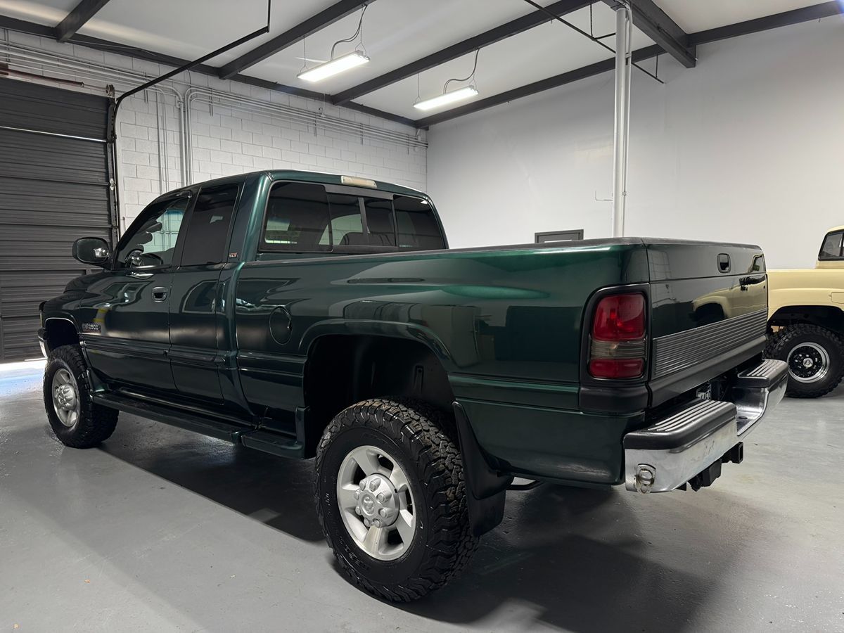 2001 Dodge Ram photo 4
