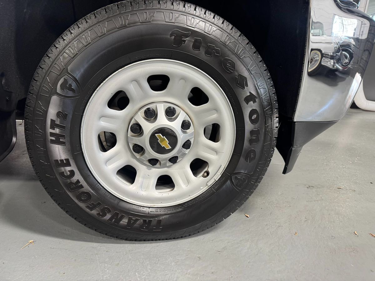 2016 Chevrolet Silverado 3500HD Work Truck photo 3