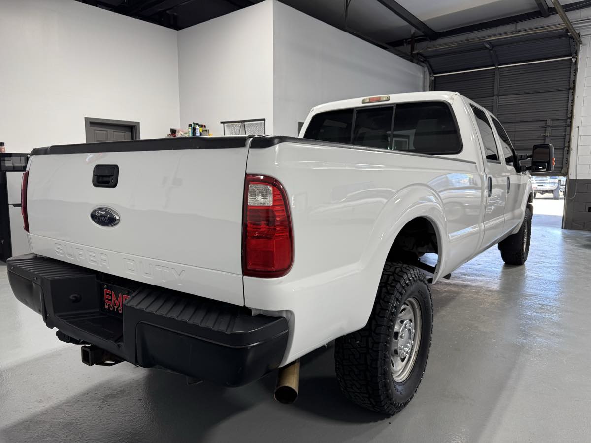 2011 Ford F-350 XL photo 4