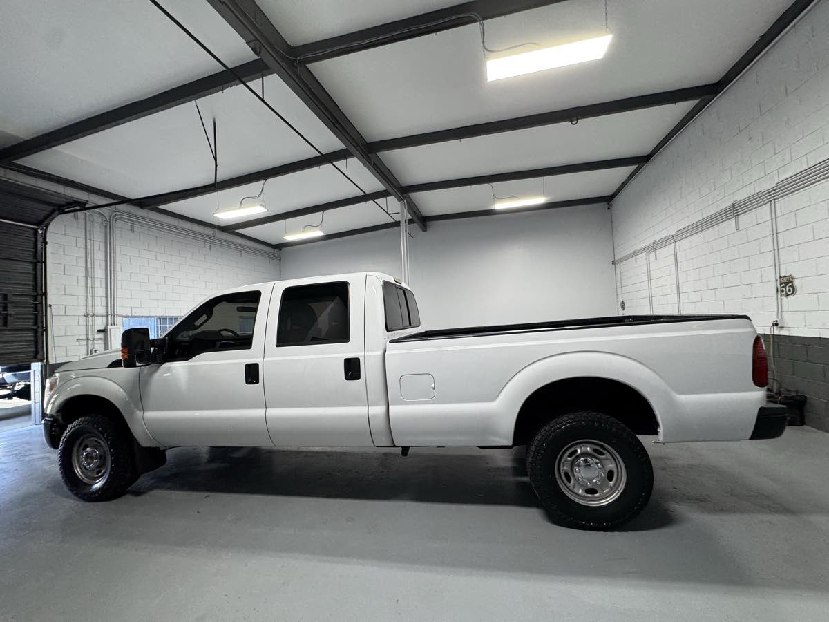 2011 Ford F-350 XL photo 8