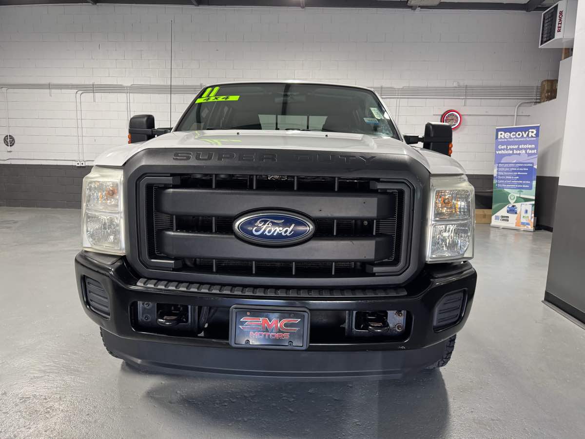 2011 Ford F-350 XL photo 10