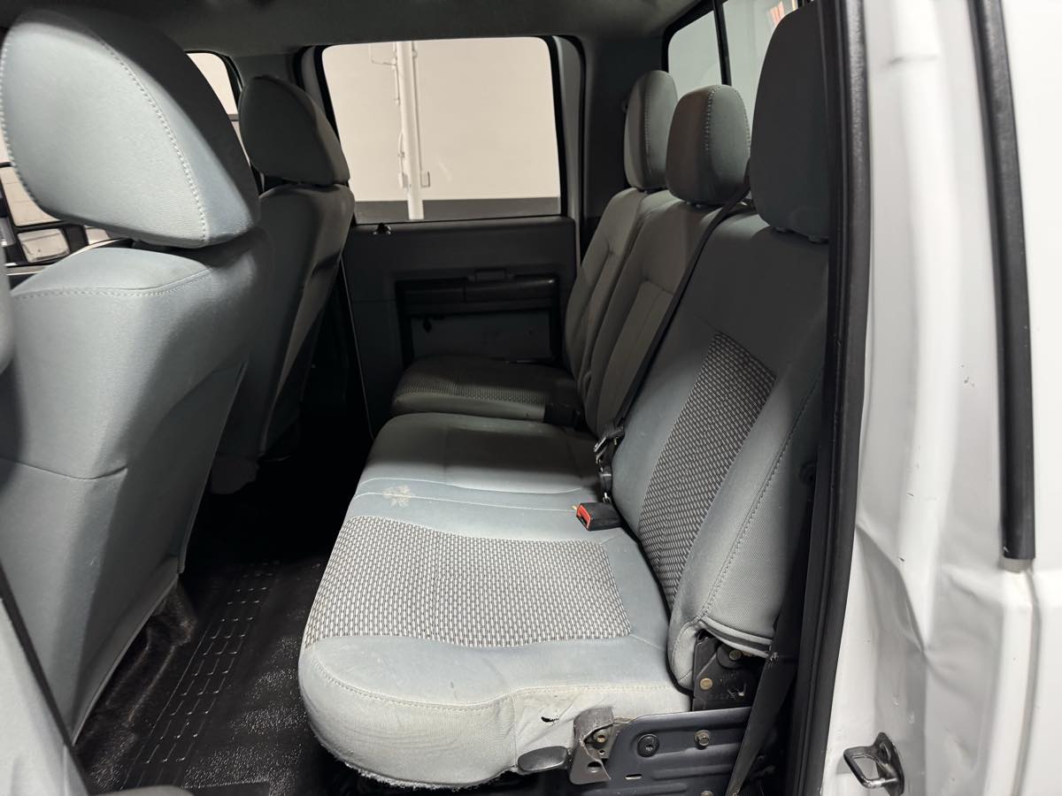 2011 Ford F-350 XL photo 14