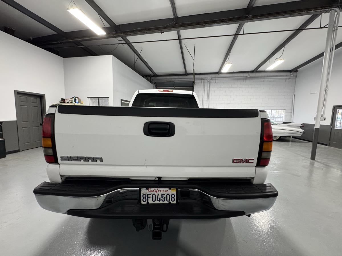 2006 Gmc Sierra 2500 HD photo 6