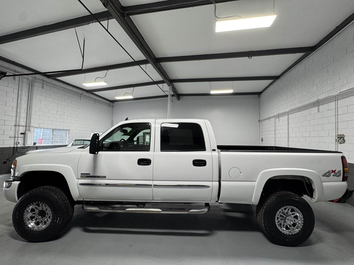 2006 Gmc Sierra 2500 HD photo 8