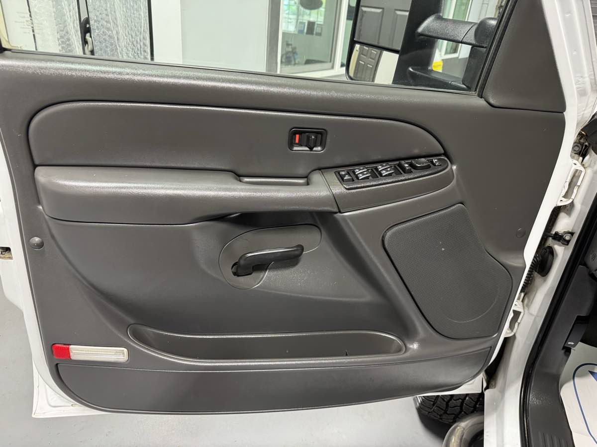 2006 Gmc Sierra 2500 HD photo 12