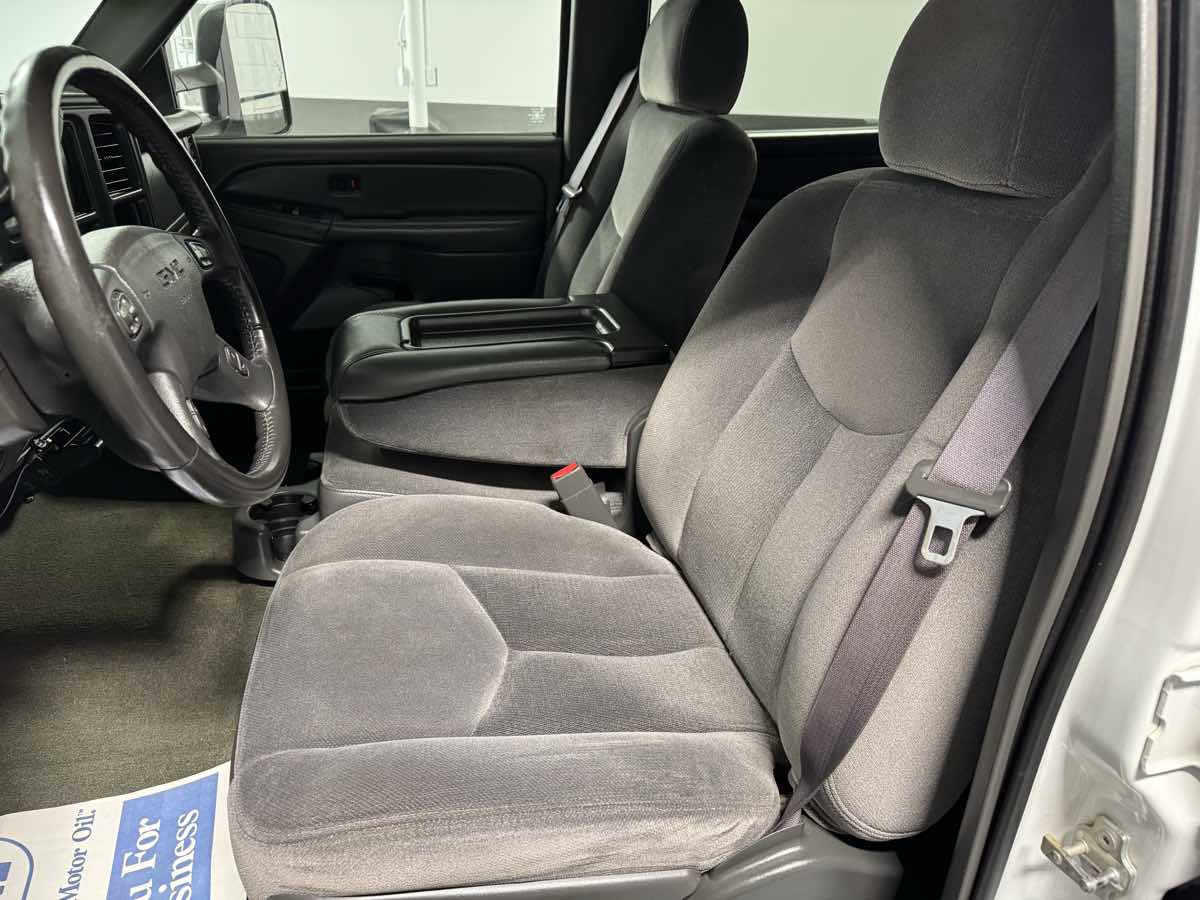 2006 Gmc Sierra 2500 HD photo 15