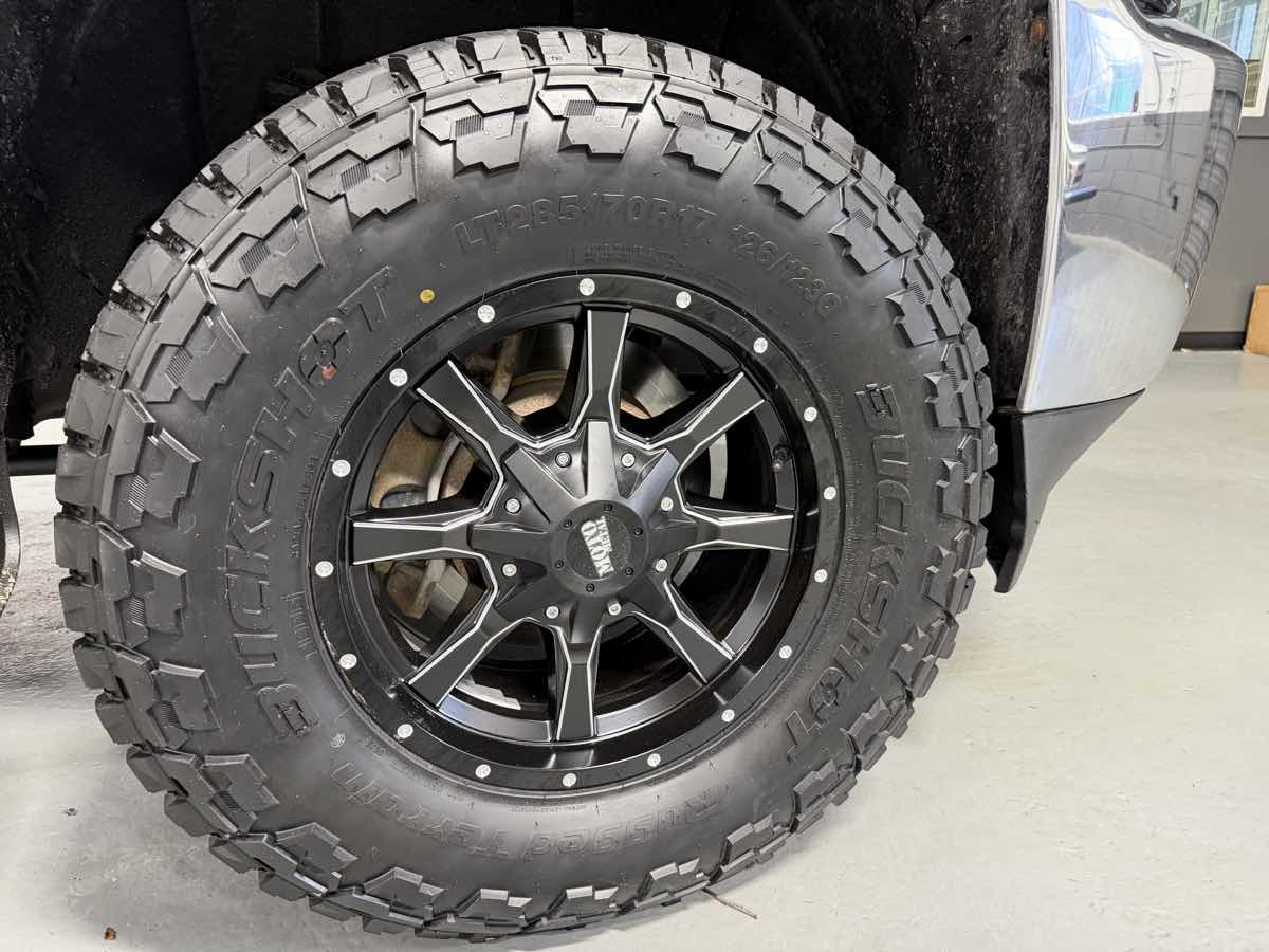 2017 Chevrolet Silverado Work Truck LS Base photo 2