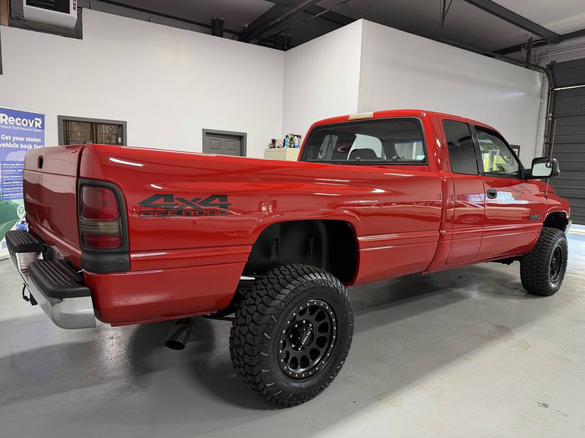 2001 Dodge Ram photo 4