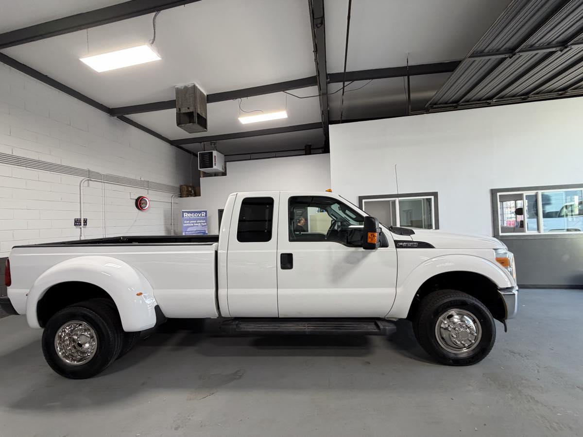 2012 Ford F-350 XL photo 2