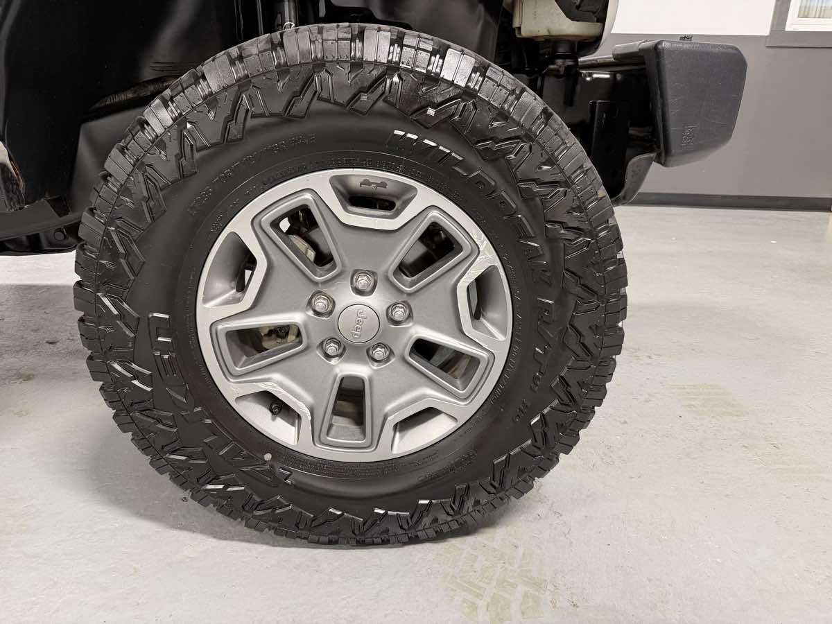 2016 Jeep Wrangler Rubicon photo 2