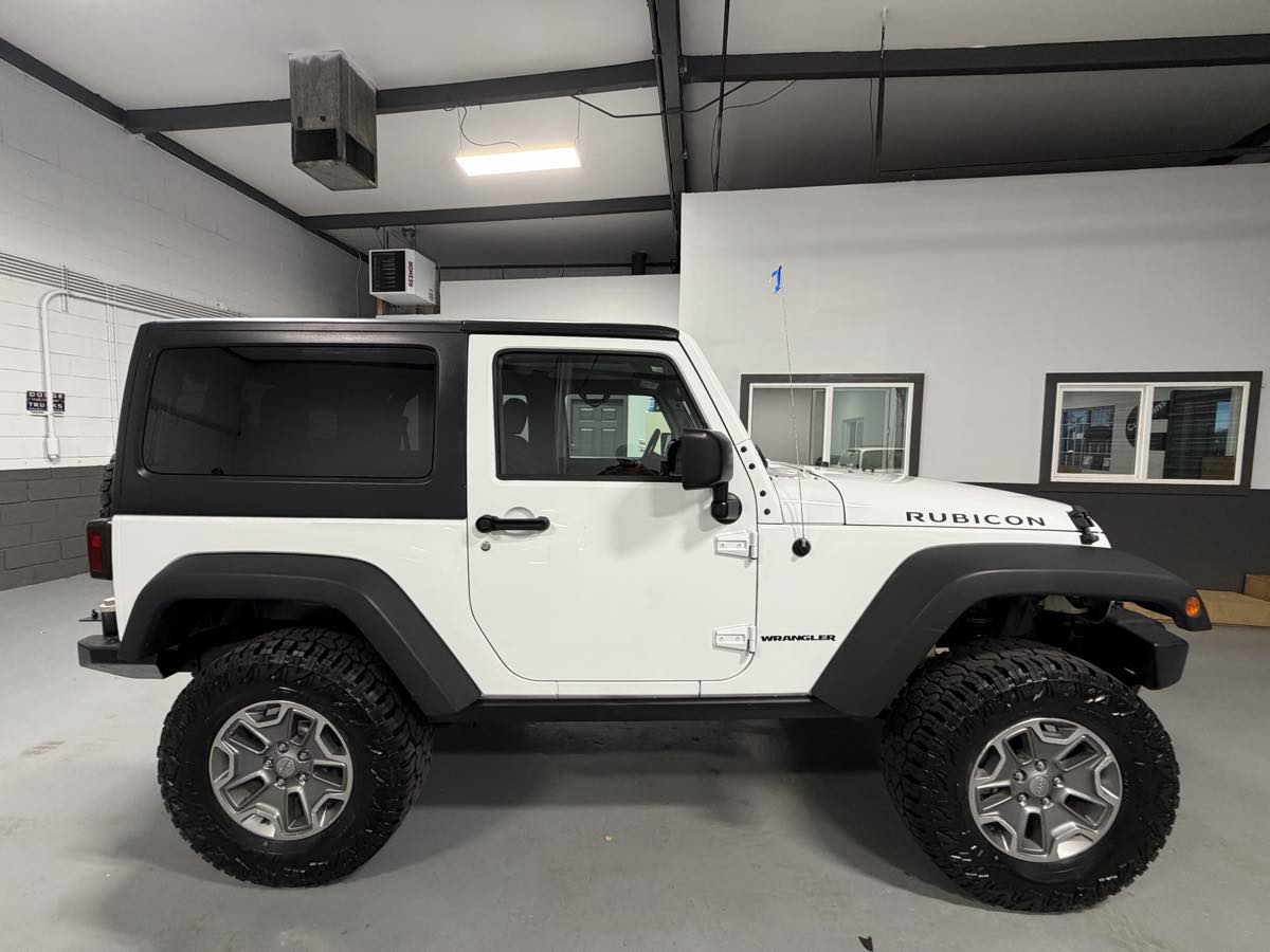 2016 Jeep Wrangler Rubicon photo 3