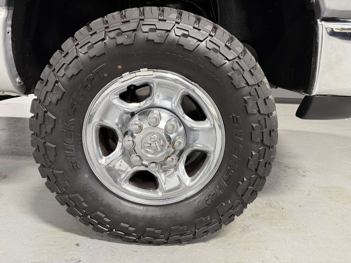 2006 Dodge Ram SLT photo 2