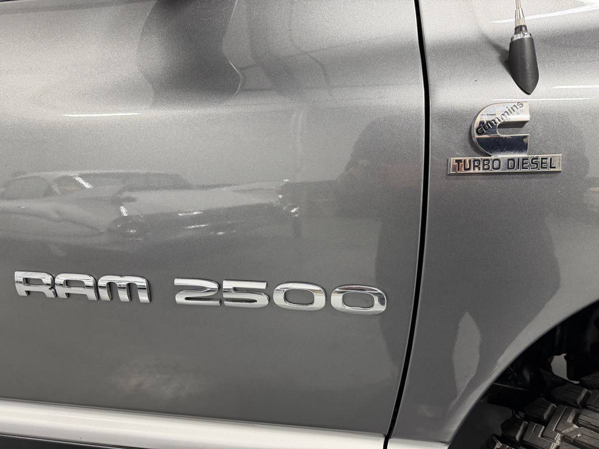 2006 Dodge Ram SLT photo 3