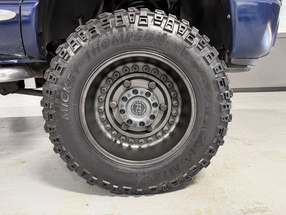 2006 Dodge Ram 3500 Laramie photo 2