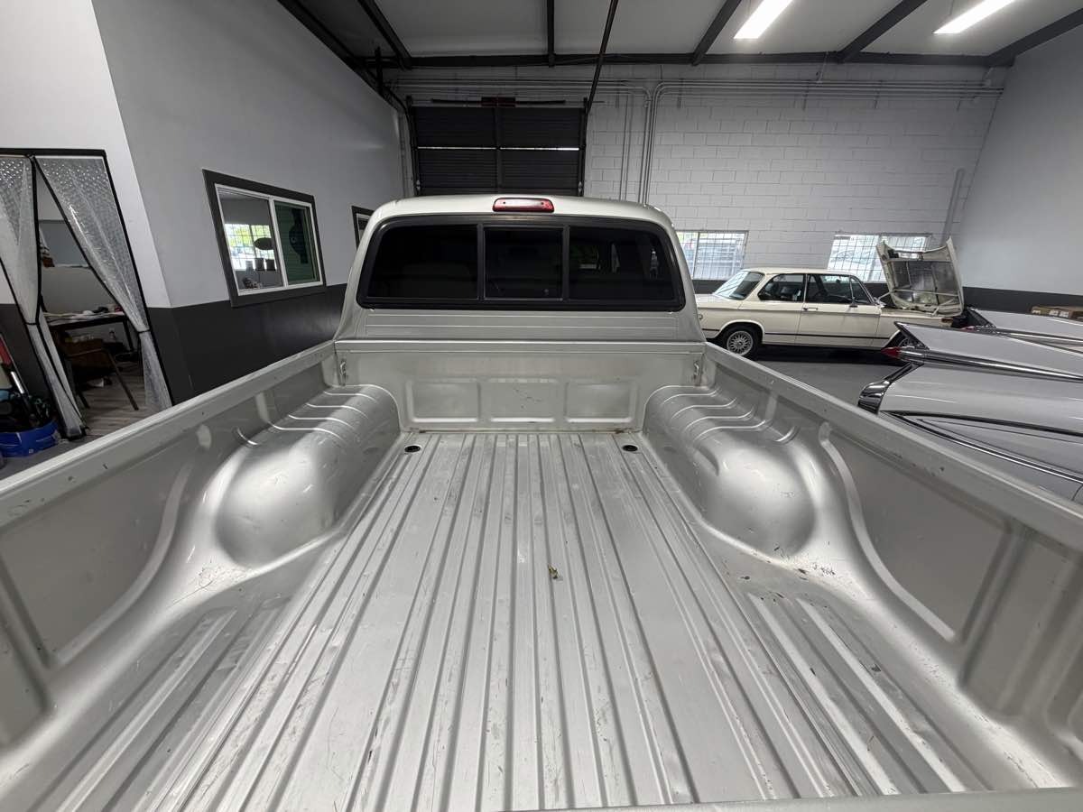 Photo 5 of this Toyota Tacoma