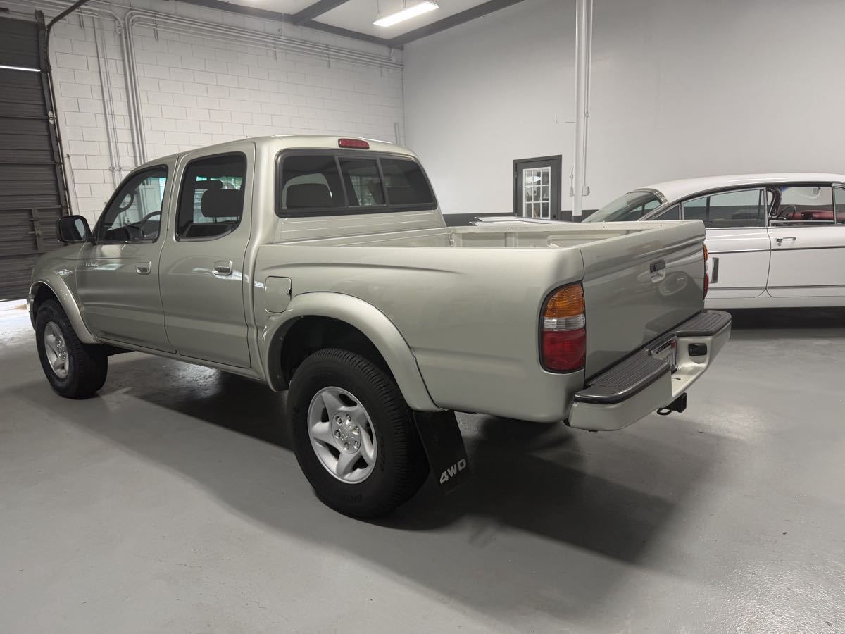 Photo 6 of this Toyota Tacoma