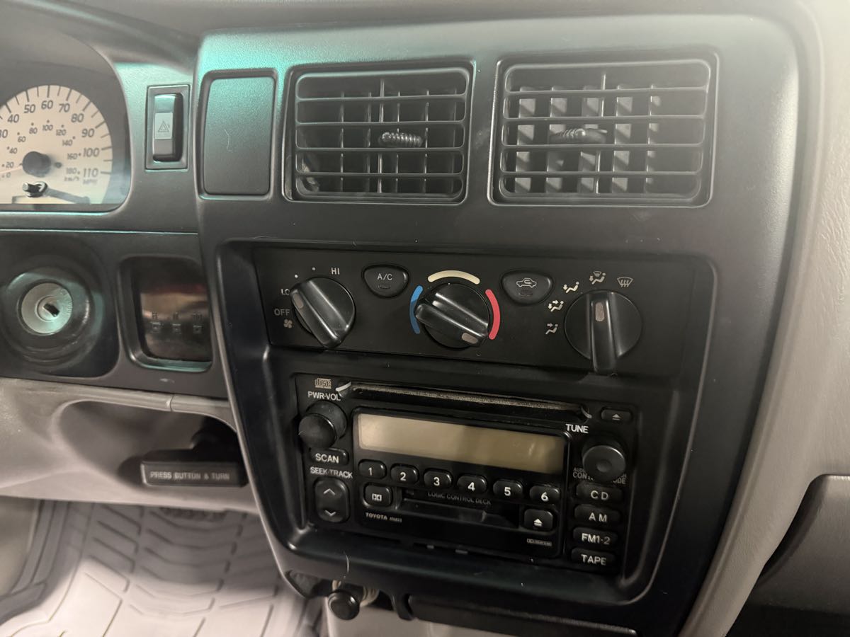 Photo 16 of this Toyota Tacoma