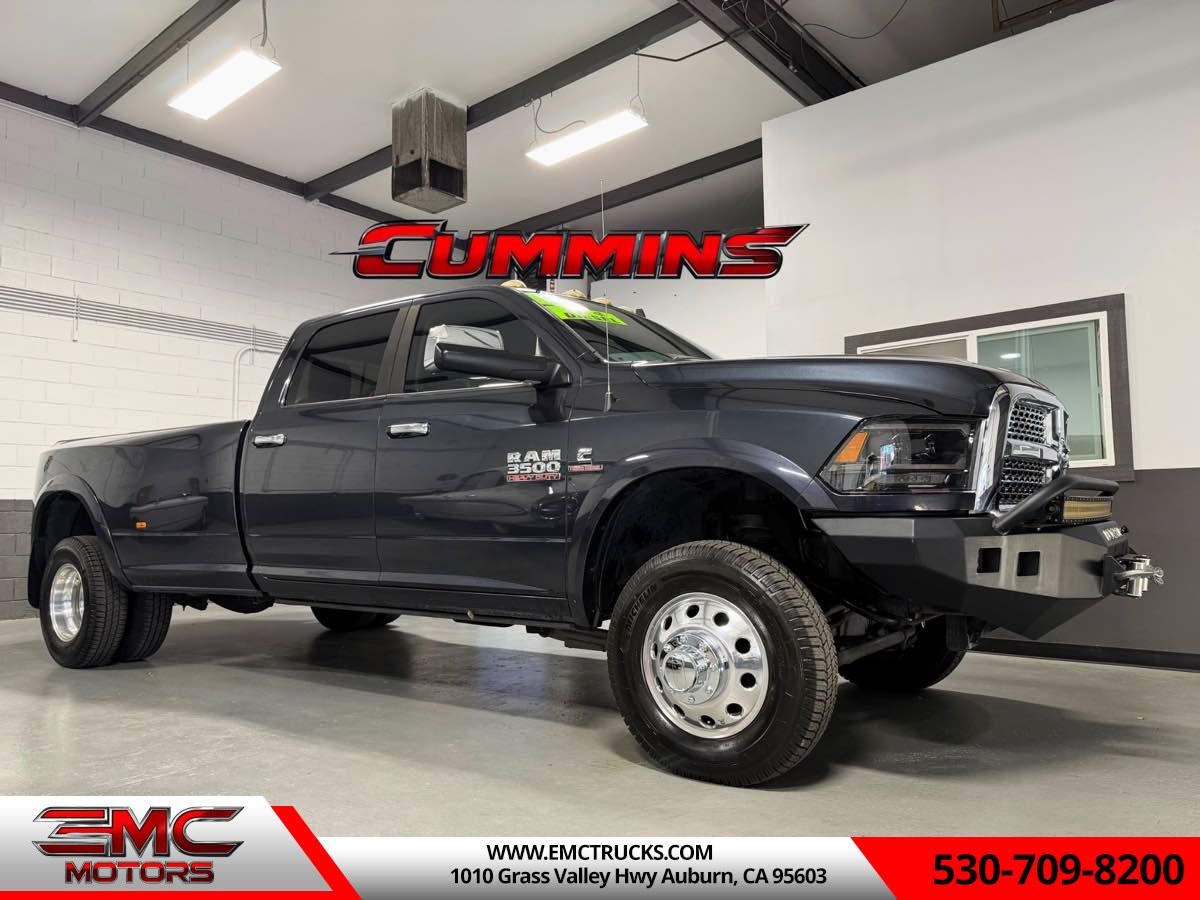 2015 RAM 3500 Laramie 4X4 Crew Cab LWB's photo