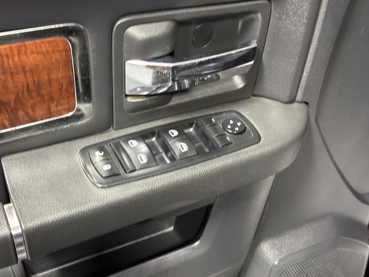 Photo 14 of this Dodge Ram 2500