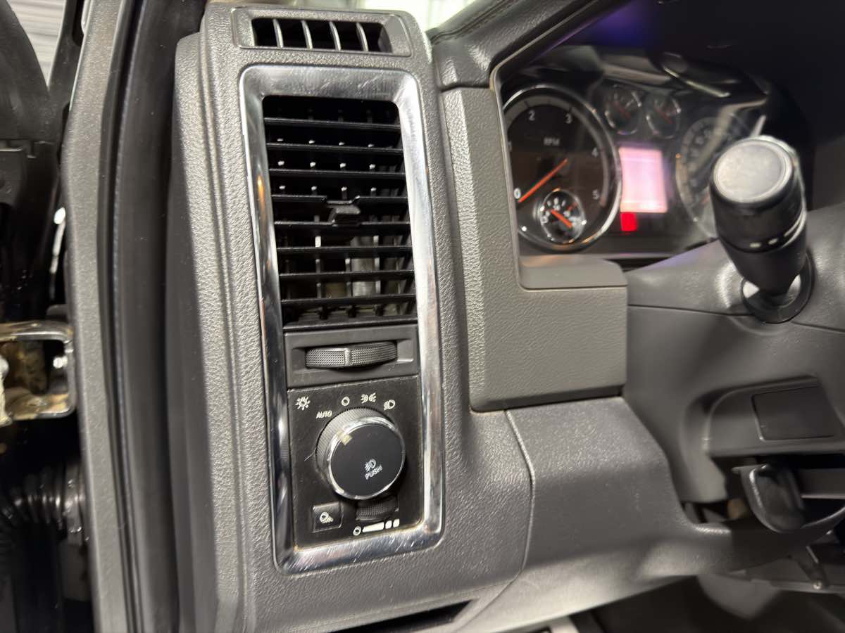 Photo 17 of this Dodge Ram 2500