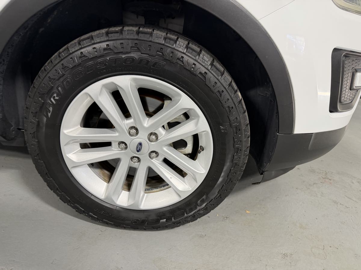 Photo 3 of this Ford Explorer