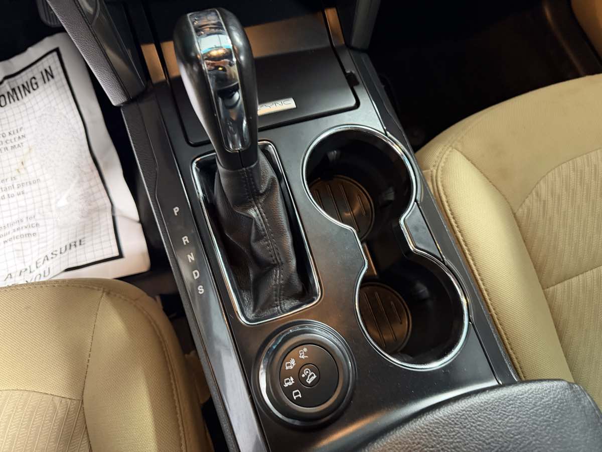 Photo 18 of this Ford Explorer