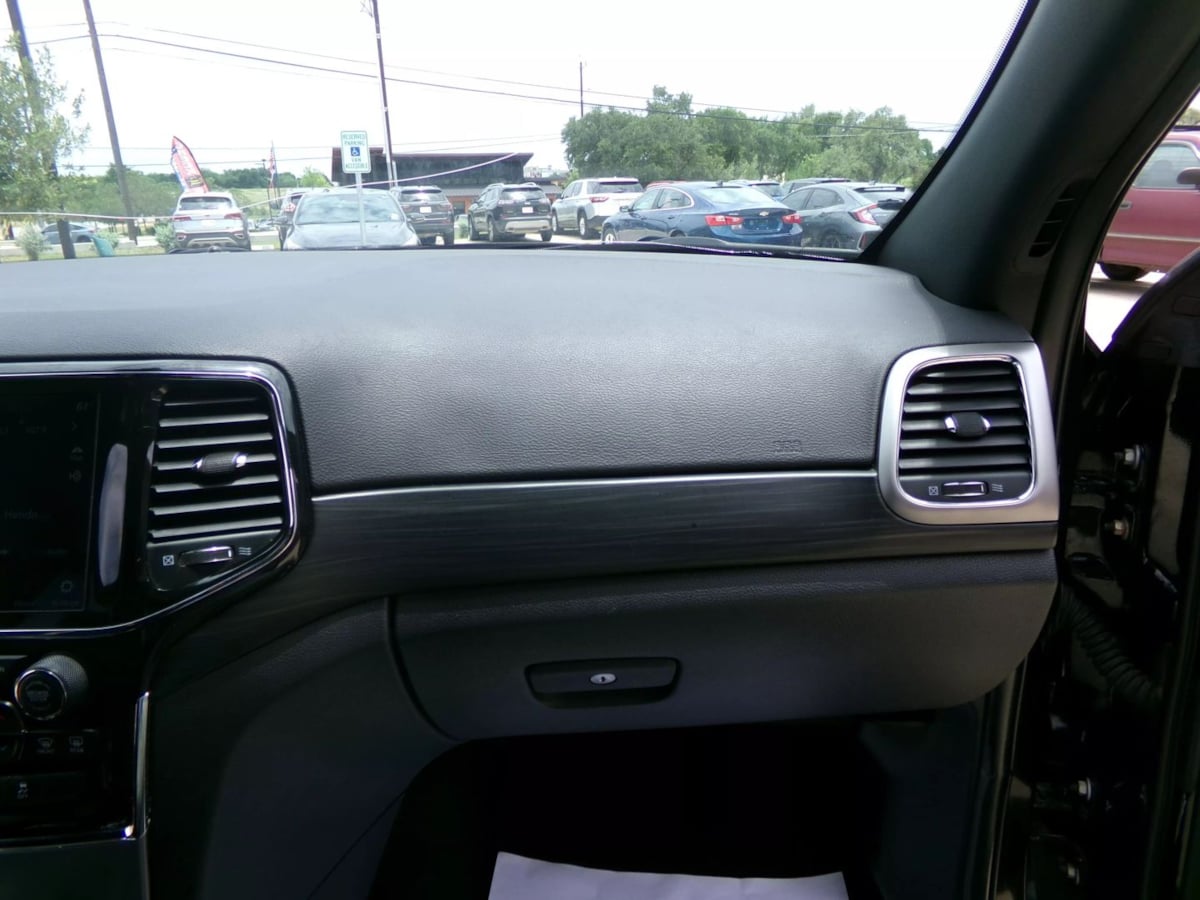 2021 Jeep Grand Cherokee Laredo X photo 34