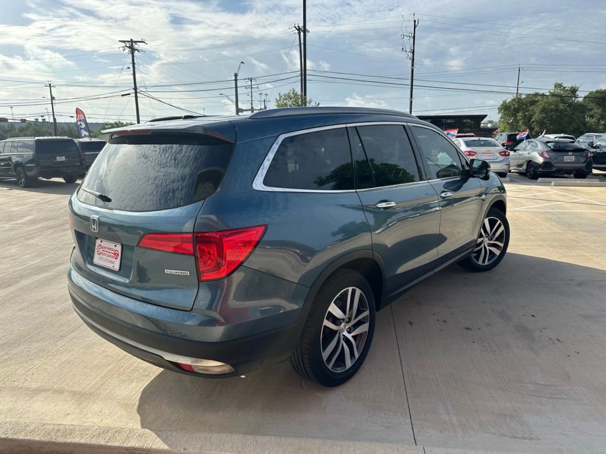 2018 Honda Pilot Touring photo 6