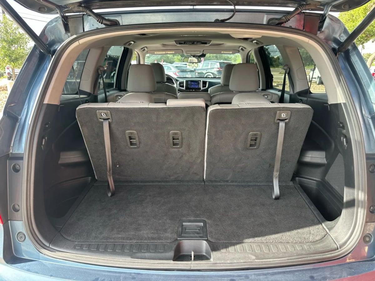 2018 Honda Pilot Touring photo 24