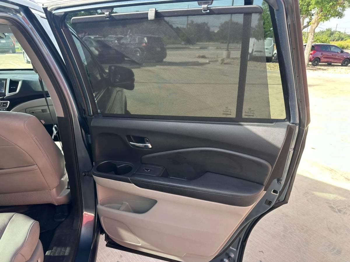 2018 Honda Pilot Touring photo 29