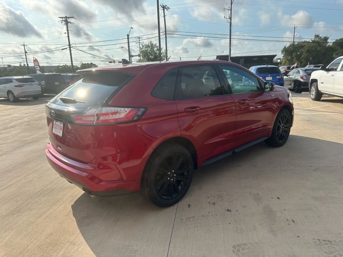 2020 Ford Edge ST photo 5