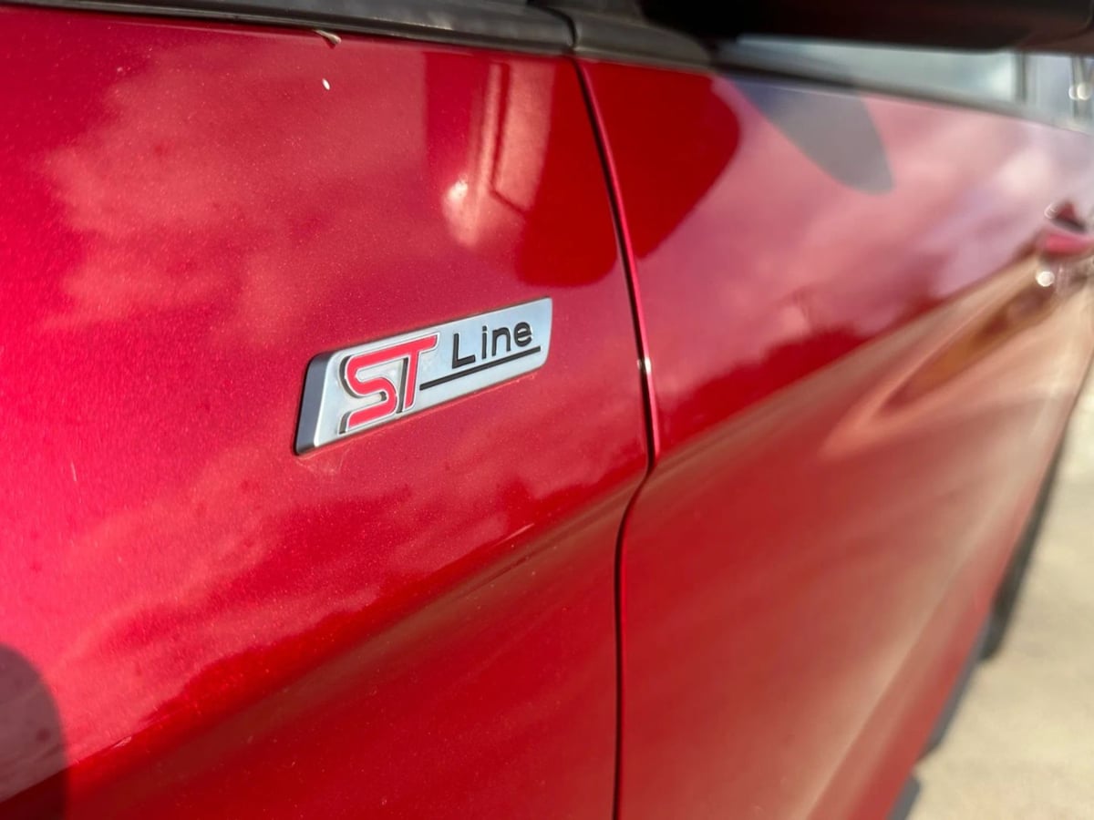 2020 Ford Edge ST photo 9
