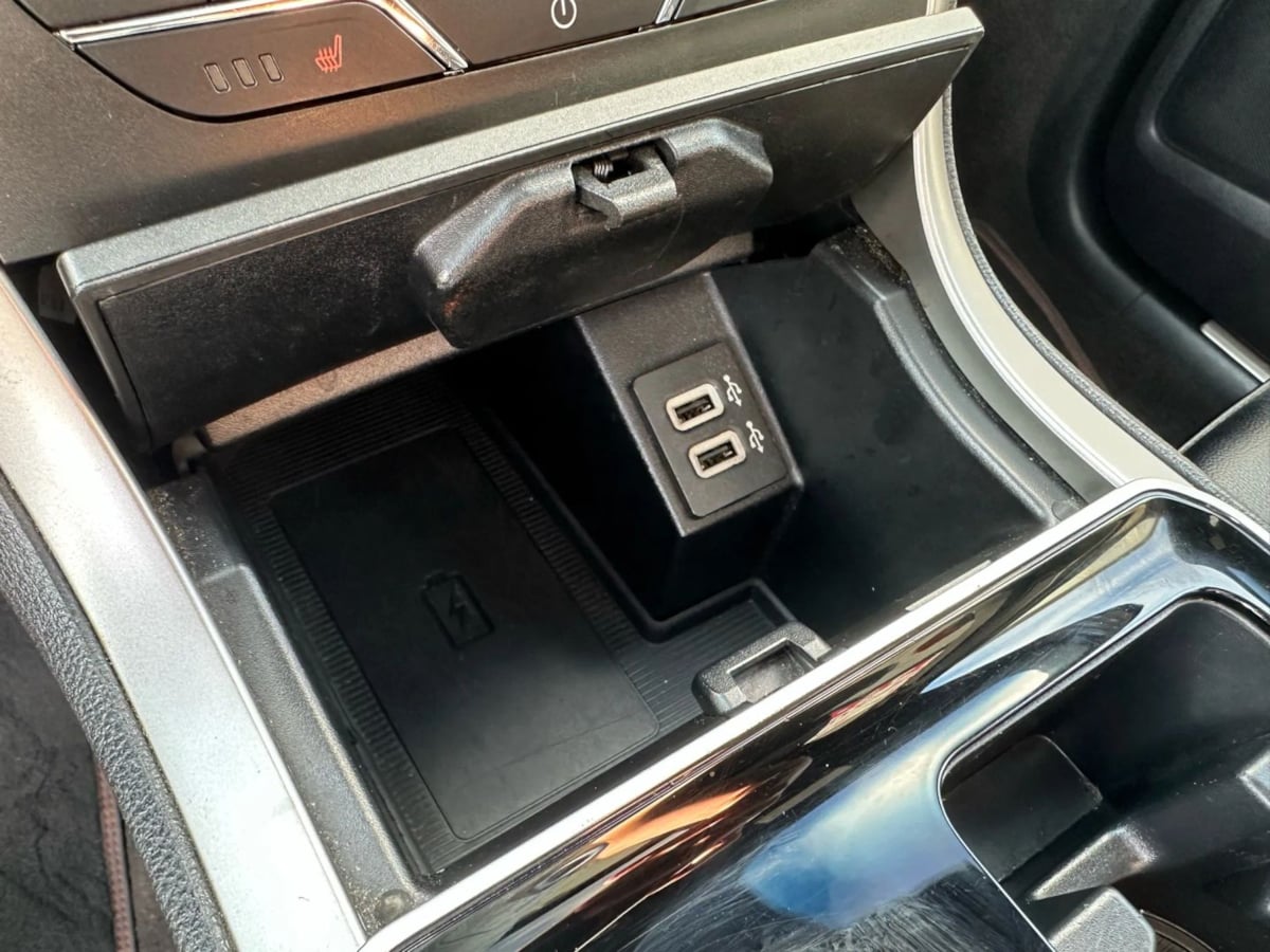 2020 Ford Edge ST photo 18