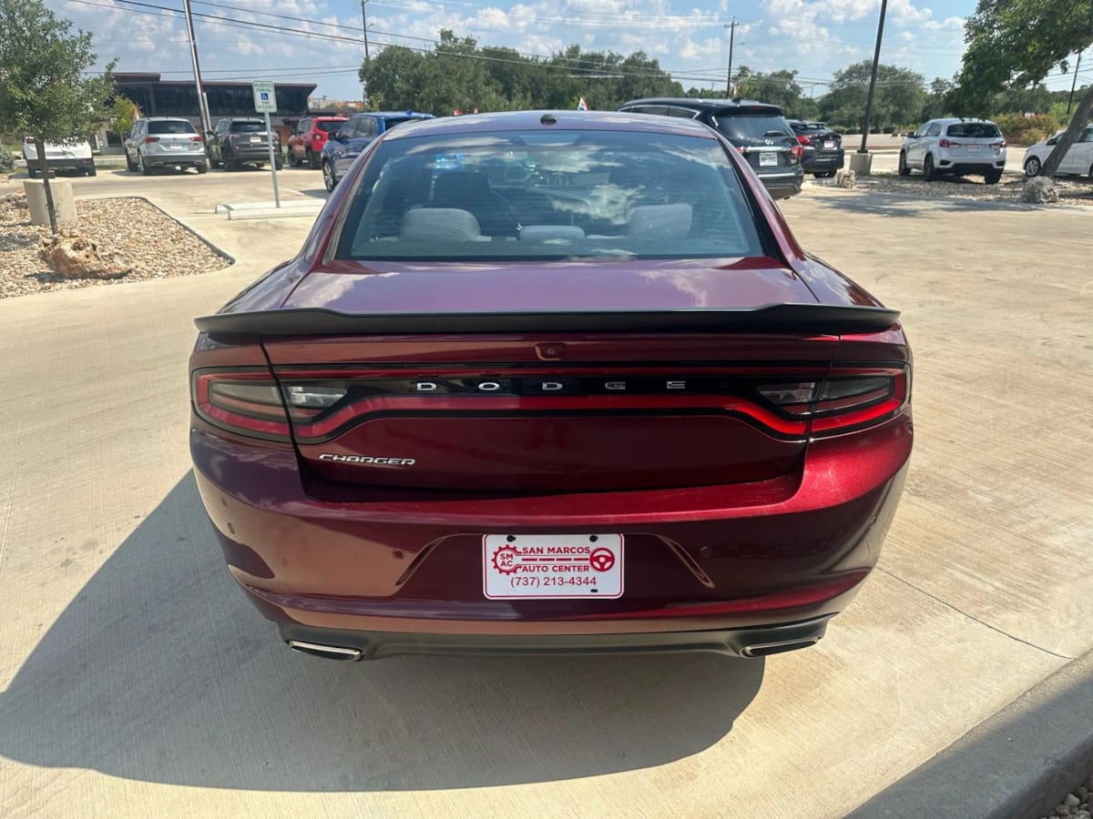 2019 Dodge Charger SXT photo 6
