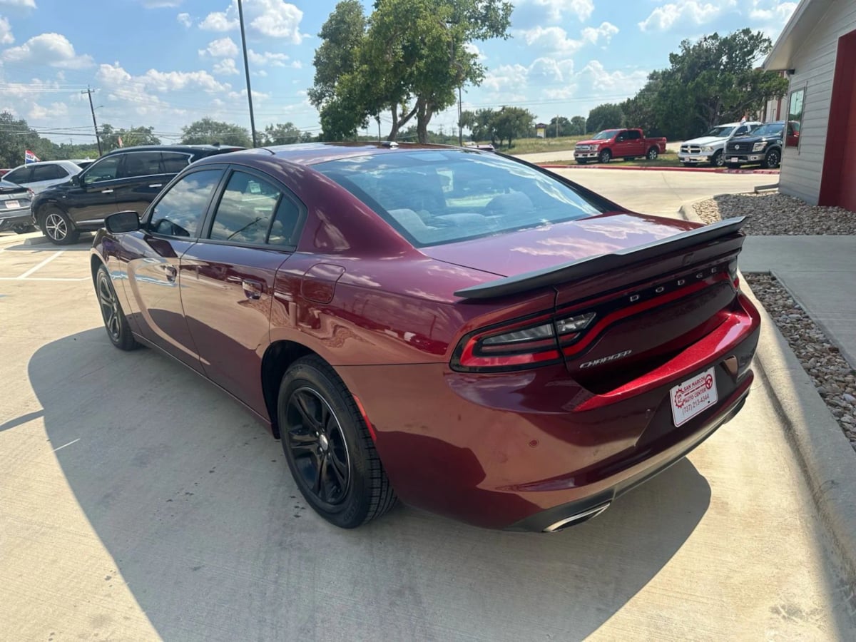 2019 Dodge Charger SXT photo 7